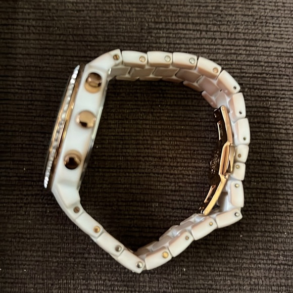 Women’s Michael Kors Watch - Picture 3 of 6